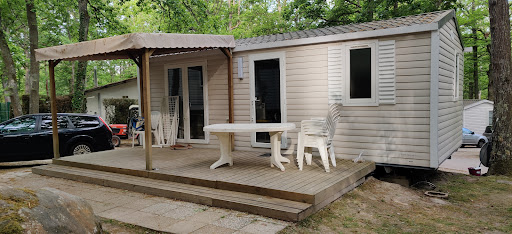 Camping caravaning 200 emplacements situé à proximité de la forêt de Fontainebleau et de ses rochers