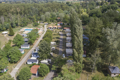 V.A.P est un groupement de 4 campings répartis dans le magnifique département de L'Ariège. A chaque lieu son charme