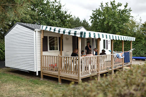 Camping 4 étoiles ouvert toute l'année en Vendée : Domaine de Bellevue avec pêche