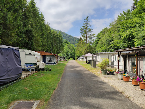 Camping Le Clos du Doubs situé à Glère proche de Montéliard dans le Doubs (25) en Franche Comté - France.