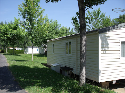 Le camping de la Truite trois étoiles vous accueille à Ascarat en location d'emplacements de tentes ou Mobil-home à coté de Saint Jean Pied de Port au Pays Basque en Aquitaine département des Pyrenees Atlantiques