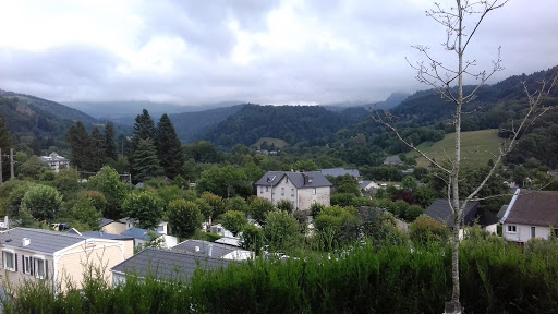 le camping les coux est un camping situé au mont dore la bourboule