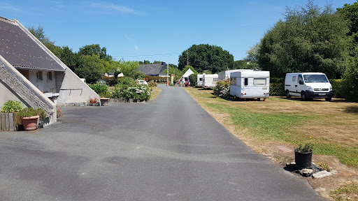 100% des campings en France : 11 000 adresses pour bien choisir votre séjour. Descriptif complet des campings. Partenaire de la Fédération Française de camping-caravaning.