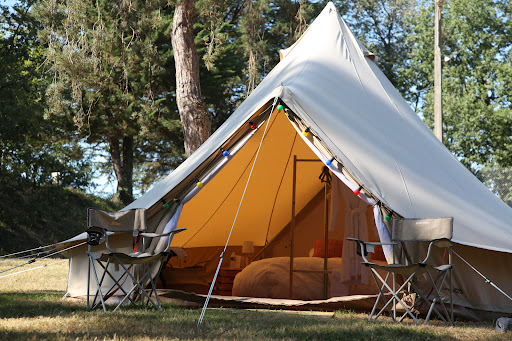 Un nouveau concept de vacances ou de week-ends nature à 1H de Toulouse et 2H30 de Bordeaux. Le confort d'un hôtel écologique et la liberté d'une location saisonnière;