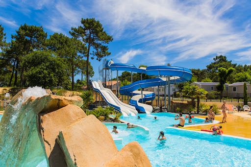 Camping La Palmyre : Offrez-vous des vacances 4 étoiles en Charente-Maritime ! De nombreuses activités sont proposées pour toute la famille !