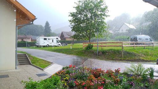 Découvrez la nature de l'Alsace au camping du Vert Vallon. Emplacements spacieux