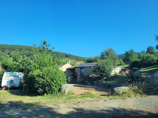 Finiels sur le Mont-Lozère propose des hébergements dans un cadre montagnard : Gîtes