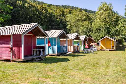 Envie d'évasion ? Le camping Au Pré du Lac