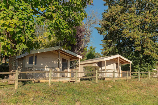 Camping Le Mas de Sireuil à Les Eyzies-de-Tayac en Dordogne. Camping avec espace aquatique et club enfants