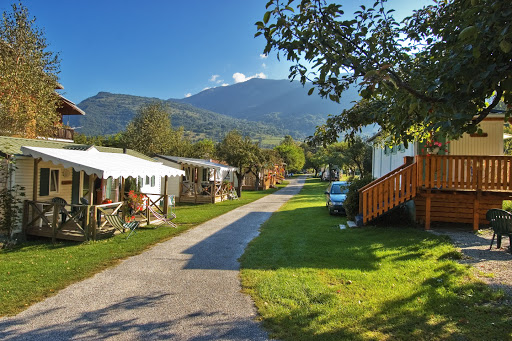 Camping 3 étoiles calme et familial proche du col de la Madeleine