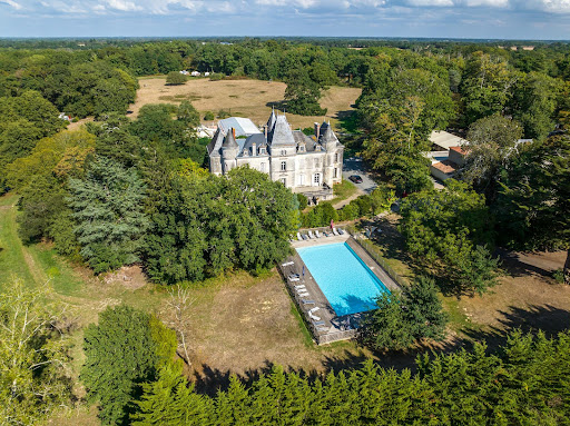 Découvrez le camping Château la Forêt