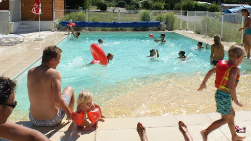 Camping des Alouettes près de Limoges avec WiFi et piscine chauffée