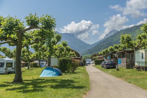 Camping Annecy 4 étoiles bord de lac - Magnifique vue montagne