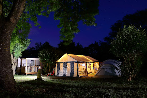 Camping en Ardèche : Découvrez notre belle Ardèche en passant un séjour au Camping l'Ardecho à Saint-Lager-Bressac.