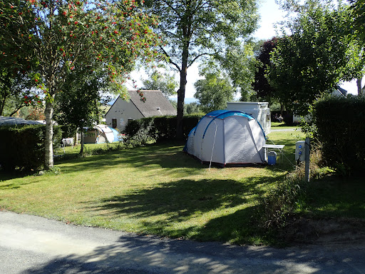 A l’entrée de la presqu'ile de Crozon à 900 m des plages et commerces