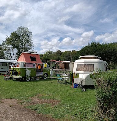 Bienvenue sur le site internet du Camping Les Berges de l'Iton qui est situé en région haute Normandie dans le sud de l'Eure.