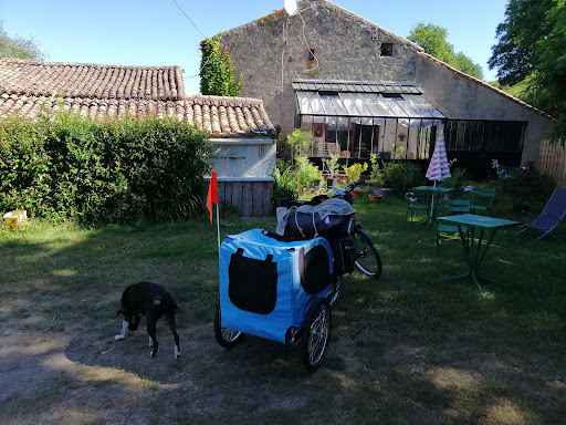 Situé en pleine nature au bord du Thouet