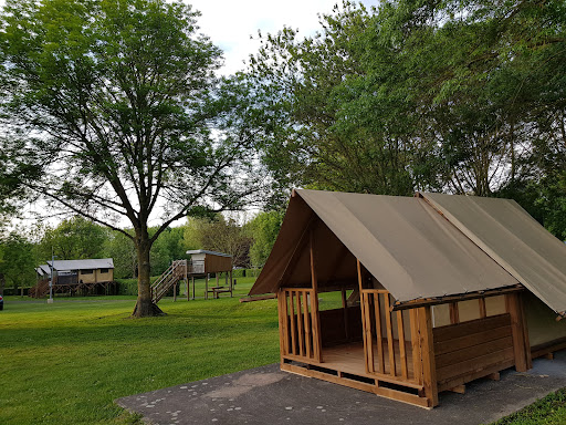 Bienvenue au Camping 2 étoiles Terre d'Entente à Saumur. Profitez de notre espace aquatique