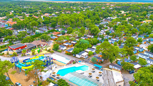 Camping Le Boudigau à Labenne dans les Landes. Vacances familiales en plein cœur de la pinède landaise.