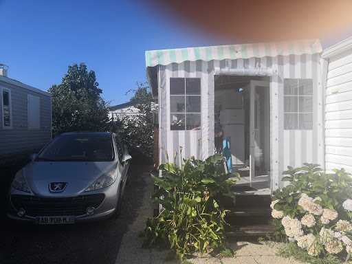 Achetez votre mobil-home au camping le Petit Beauregard à Saint Gilles Croix de Vie et devenez propriétaire à l'année sur une parcelle en Vendée.