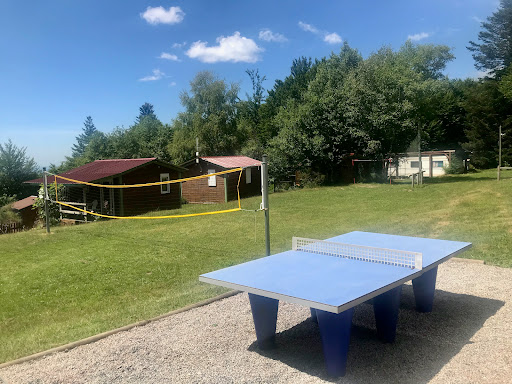 Réservez vos vacances NATURE et DÉTENTE dans l'Allier ! Départs de randos et cyclotourisme Accueil de groupe. Piscine