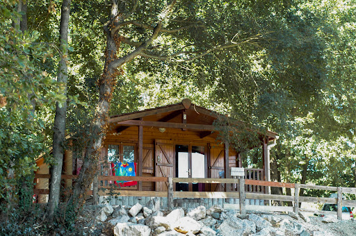 Camping près de Toulouse en bord de Garonne pour les familles et enfants Venez découvrir cette nature qui offre un paysage unique.