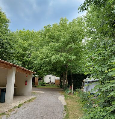 Passez des vacances calmes et reposantes en famille au cœur de l'Ardèche dans notre camping la châtaigneraie à Montpezat sous bauzon !