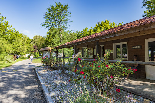 Camping des Lacs à Saint Jean de Chevelu