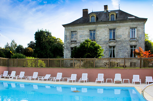 Bienvenue sur le site officiel du Castel Camping du Brévedent en Normandie. Venez découvrir un camping écologique et authentique dans le Calvados.