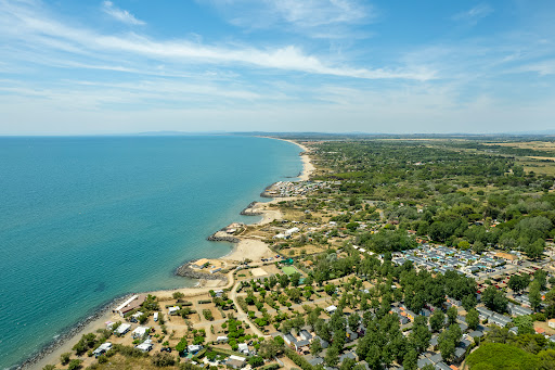 A la recherche d'un camping à Vias ? Notre camping Californie Plage vous accueille à Vias Plage dans l'Hérault pour un séjour sous le signe des pirates