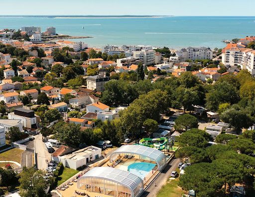 SITE OFFICIEL - Séjournez au Camping Campéole de Pontaillac à Royan (anciennement Clairefontaine). En bord de mer