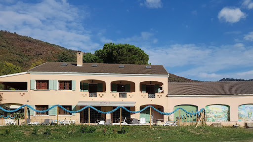 Camping Les Cascades - Profitez du confort et du cadre exceptionnel de notre camping situé aux portes de la Castagniccia en Haute-Corse. Réservez vite votre séjour.