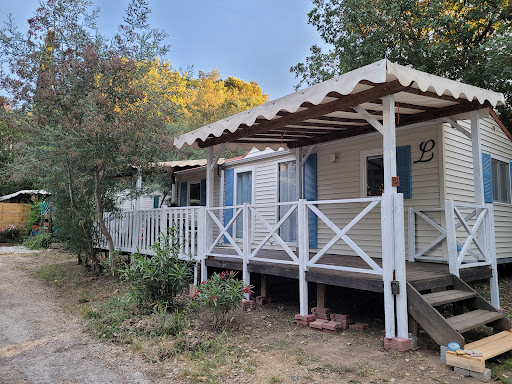 Le Camping las planes vous propose un espace de nature pour vos vacances dans les Pyrénées-Orientales. Vous y trouverez une ambiance familiale et chaleureuse.