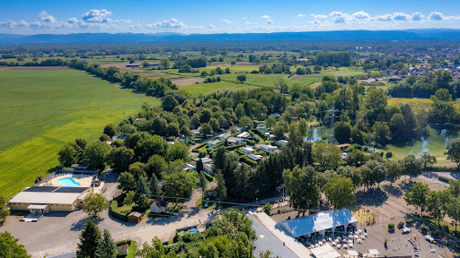 Camping Le Ried à Boofzheim dans le Bas-Rhin. Camping avec espace aquatique et club enfants