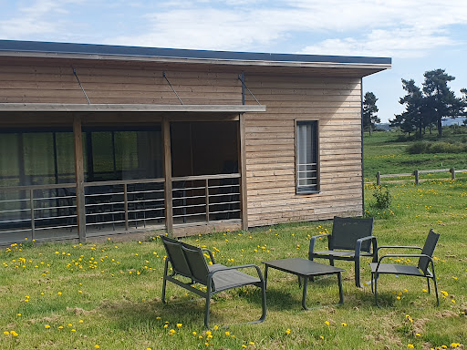 Le camping 3 étoiles Les Sous-Bois du Lac en Lozère