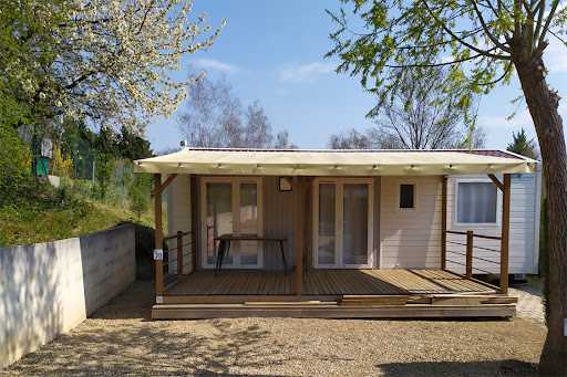 Camping Auvergne 4 étoiles Le Clos Auroy avec son parc aquatique