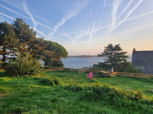 à Ploubazlanec près de l'île de Bréhat : emplacements et locations (bungalows