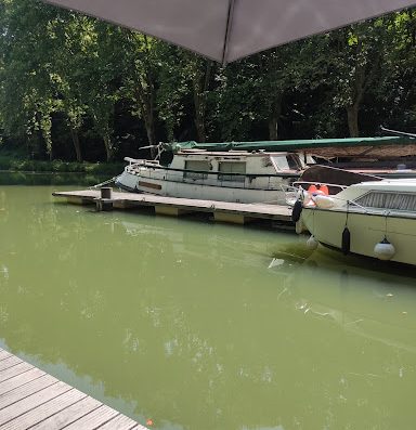 Halte Nautique et Camping Les Platanes - Meilhan-Sur-Garonne Bienvenue à la Halte Nautique et Camping Les Platanes à Meilhan-Sur-Garonne - Val de Garonne