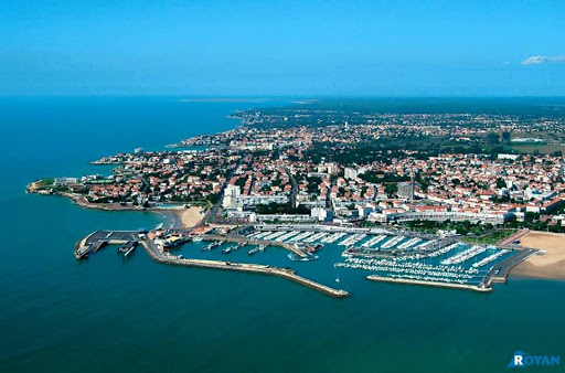 Le Camping Chauchamps à Vaux sur Mer en Charente Maritime vous accueille pour des vacances inoubliables.