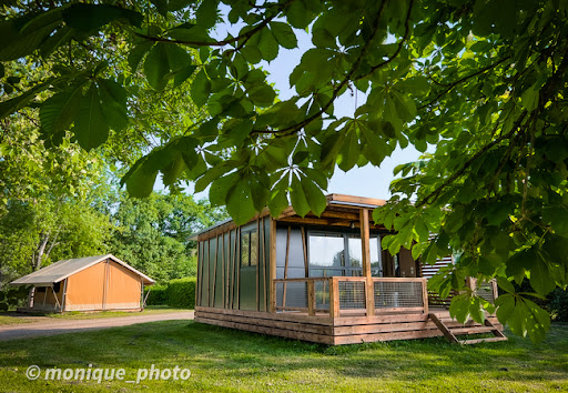 Venez passer vos plus belles vacances dans le camping Le Champ d'été situé dans la région Val de Saône