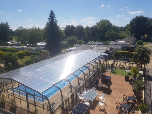 Vacances familiales de rêves dans le Finistère sud : camping avec piscine couverte