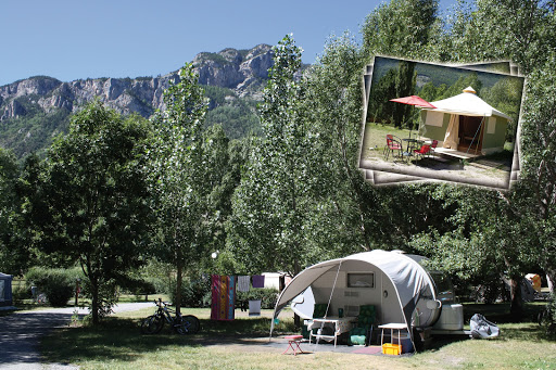 ]Bienvenue au camping des Ecrins à l'Argentière la Bessée dans les Hautes Alpes. Emplacement