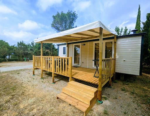 Le camping le Pinada 3* à Fabrezan vous accueille pour votre prochain séjour dans l'Aude en pleine nature. Camping proche Narbonne et Carcassonne.