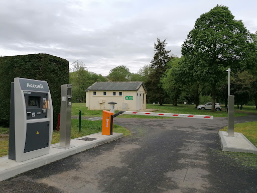 Village normand avec tous les commerces de proximité