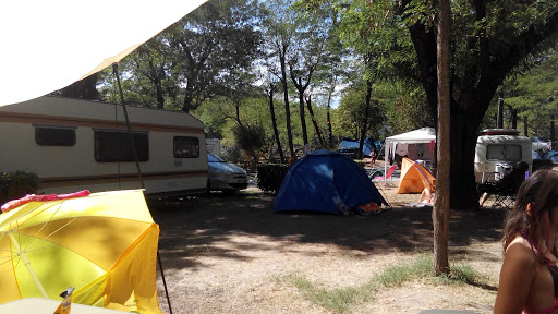 Camping 2 étoiles traditionnel