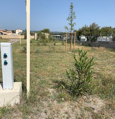 Le Camping Aigue Marine à Frontignan est un camping à taille humaine proposant des emplacements avec un accès direct à la plage.