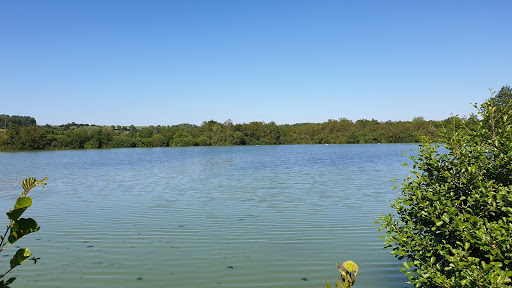 100% des campings en France : 11 000 adresses pour bien choisir votre séjour. Descriptif complet des campings. Partenaire de la Fédération Française de camping-caravaning.