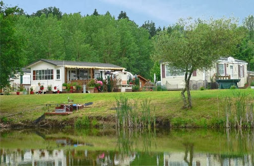 Découvrez notre camping en pleine nature avec piscine et animations en Gironde