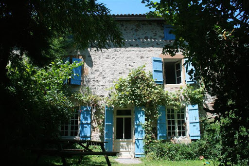 Gezellig vakantiehuis of een kleine camping in Frankrijk. Kindvriendelijk