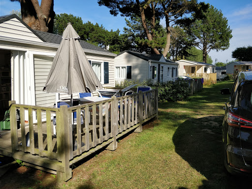 Location vacances à Pleubian en camping Odalys Port la Chaine avec piscine couverte chauffée